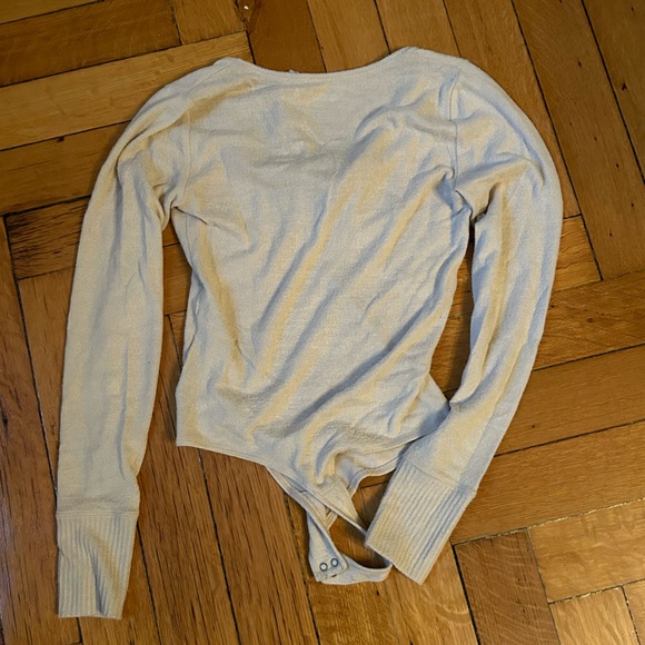 Abercrombie & Fitch Cozy Tie Front Bodysuit Long Sleeve in Cream; size XS - Picture 3 of 4